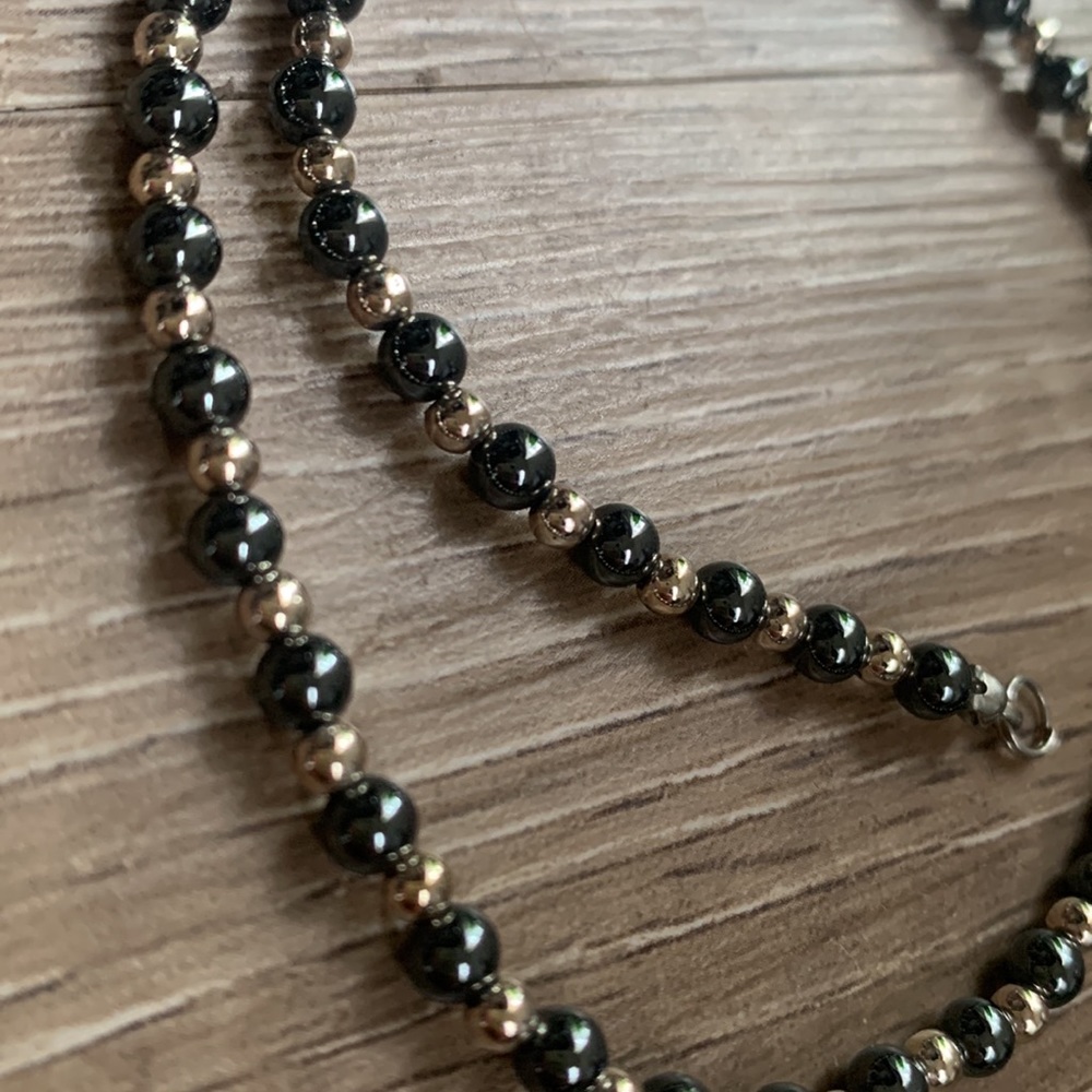 Hematite and Stainless Steel necklace & Bracelet set - Picture 2 of 6